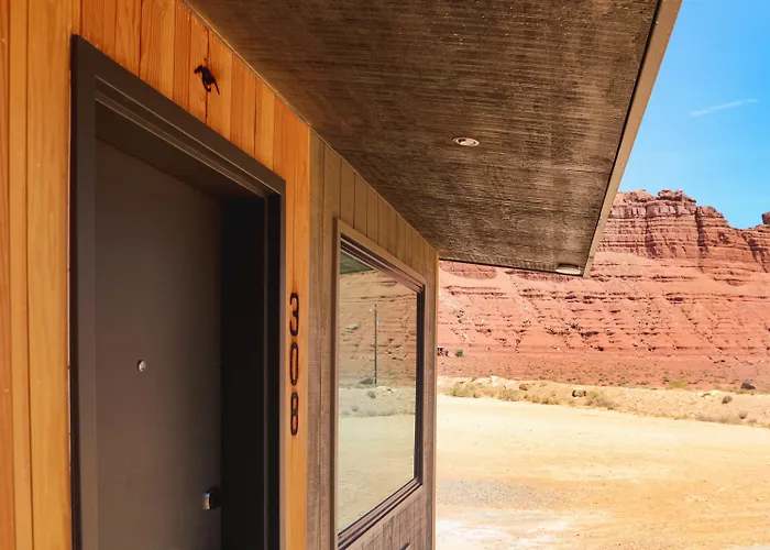 Marble Canyon Hotel